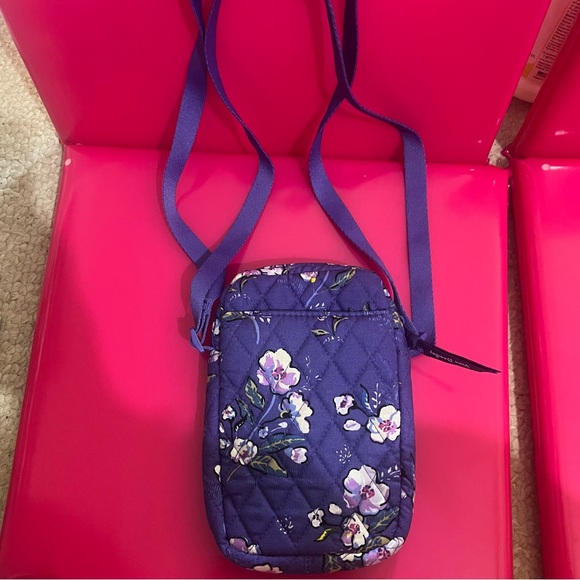 Vera Bradley Easy RFID Crossbody Bag Purse Wild Roses Wallet EUC - Picture 5 of 5